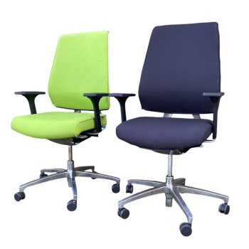 opnieuw_beklede_stoelen